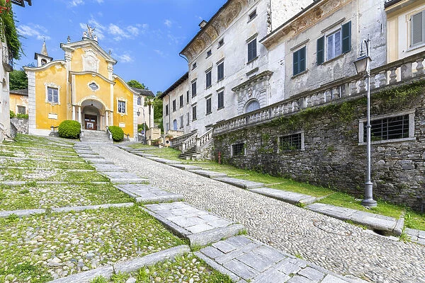 Orta San Giulio, the cobbled Motta street leading to the church of Santa Maria Assunta