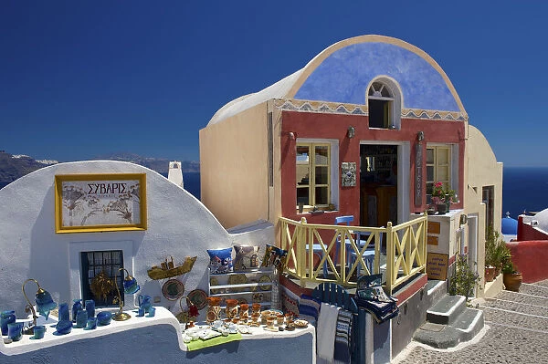 Tavern in Oia, Santorini, Cyclades, Greece