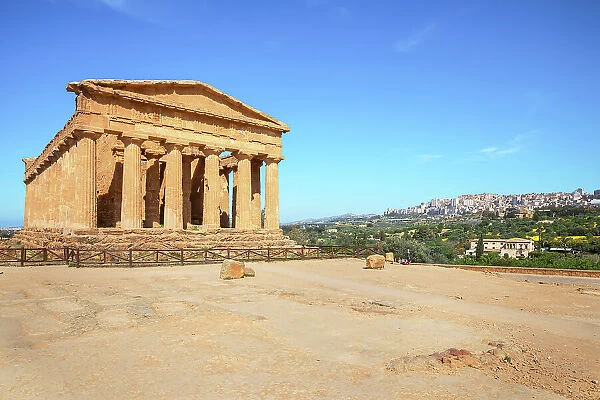 Temple of Concordia, Valley of Temples, Agrigento, Sicily, Italy