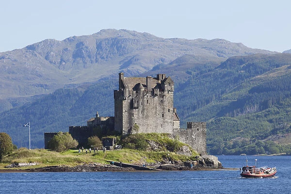 UK, Scotland, Highlands, Eilean Donan Castle