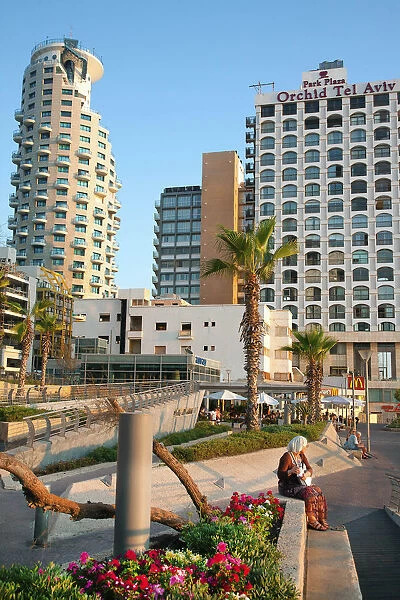 Israel, Tel Aviv, Park Plaza Orchid on Gordon Beach, Ha'yarkon Street