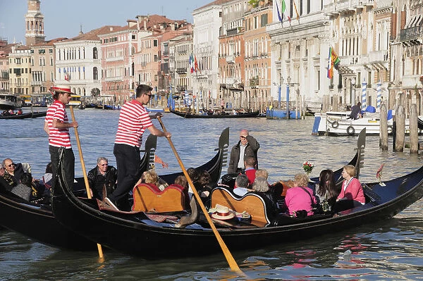 Italy, Veneto, Venice, gondolas on Grand Canal