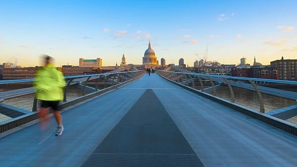 UK, England, London, Millennium Bridge and St. Pauls Cathedral