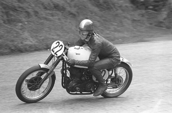 Dave Saville (BSA) 1966 Senior Manx Grand Prix