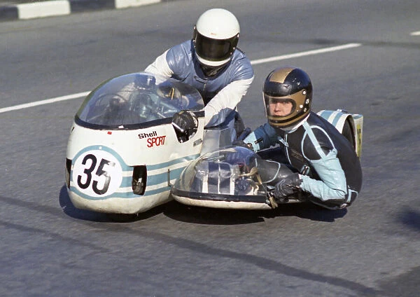 Eric Vant & Pauline Goddard (Weslake) 1973 750 Sidecar TT