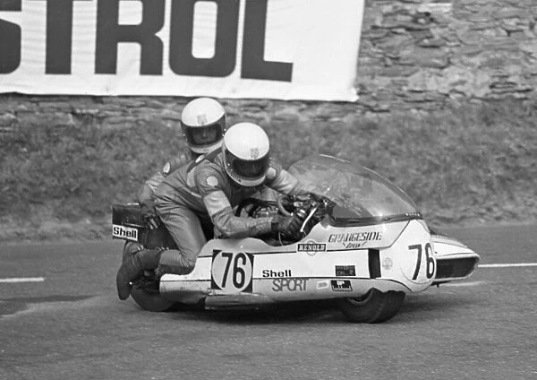 Graham Hilditch & Kevin Littlemoor (Imp) 1975 1000 Sidecar TT