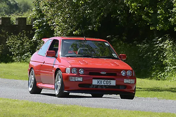 Ford Escort RS Cosworth ダークレッド ミニカー 1/18 Escort Cosworth