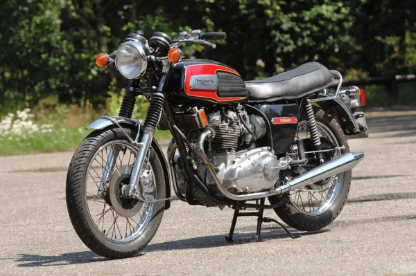 Triumph T150 Trident 750