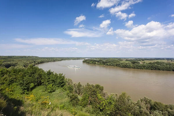 The Danube near Dunaszekcsoe, view over the Hungarian plains, Hungary