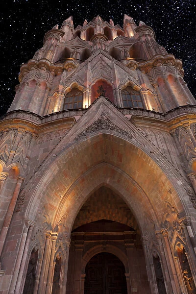 South America, Mexico, San Miguel de Allende. La Parroquia cathedral at night. Credit as