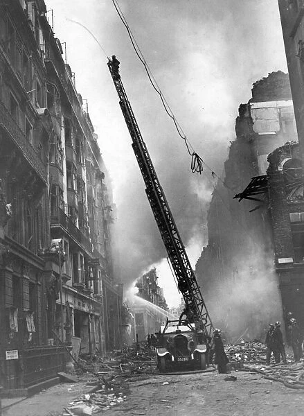 Blitz in London -- turntable ladder in operation, WW2