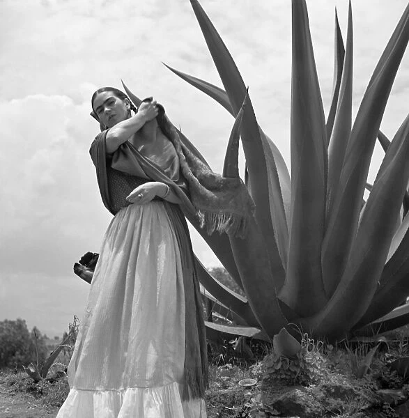 FRIDA KAHLO (1907-1954). Mexican artist. Photographed by Toni Frissell, 1937