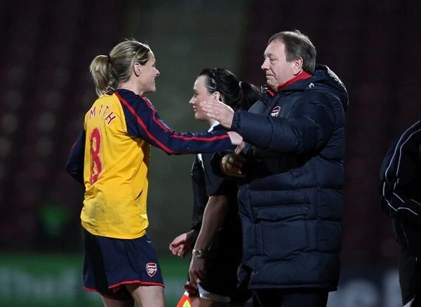 Kelly Smith's Emotional Farewell: Celebrating Victory with Manager Akers in Arsenal Ladies FA Premier League Cup Final