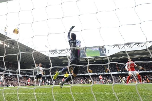 Mesut Ozil Scores the Winner: Tottenham vs. Arsenal, Premier League 2014-15