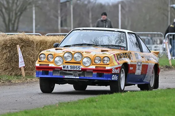 CZ1_2136 Paul Kynaston, Opel Manta 400 Unsere schönen Wandkunst- und ...