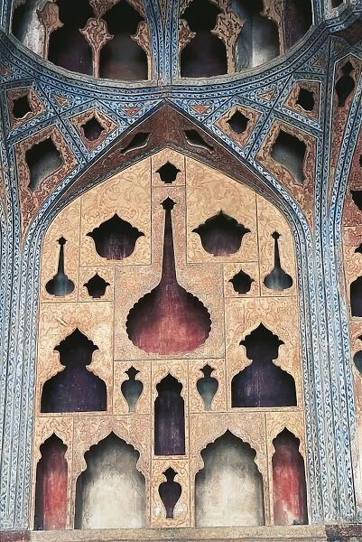 Iran - Esfahan (Isfahan) - Lofty Gate Ali Qapu building