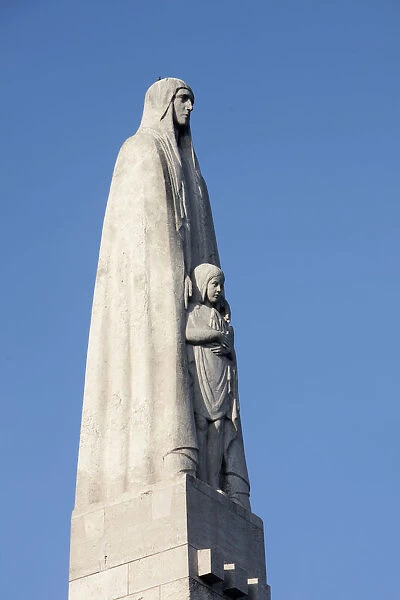 Statue of Sainte-Genevieve