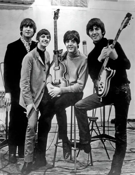 https://www.mediastorehouse.com/p/629/beatles-portrait-studio-41221364.jpg.webp