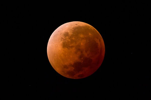Blood moon, full lunar eclipse, Uruguay, 2014