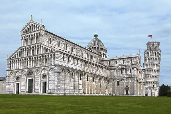 Cattedrale Di Pisa & Leaning Tower Of Pisa