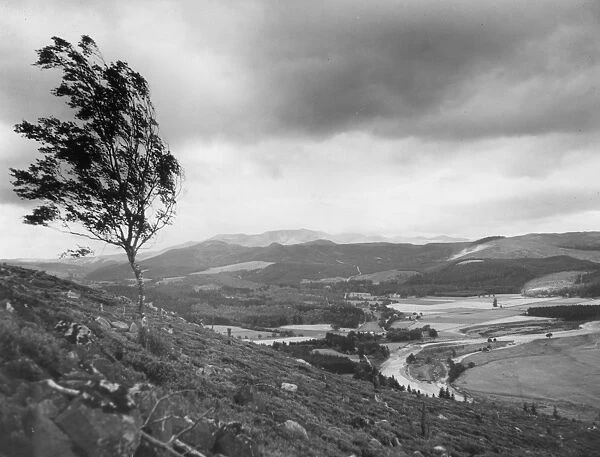 Deeside Valley. 15th September 1952: The River Dee flowing through the valley at Ballater