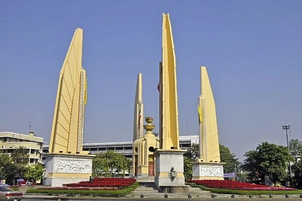 Democracy monument, Bangkok, Thailand, Asia, PublicGround