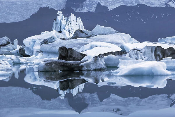 Iceberg filled lake Jokulsarlon, Skaftafell National Park, Southeast Iceland, Iceland