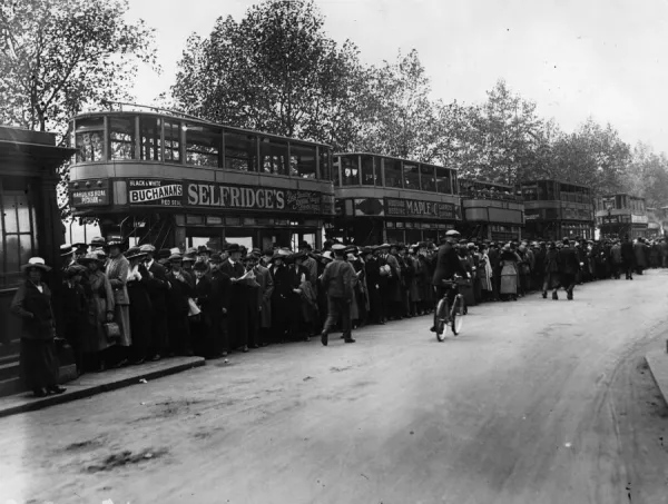 Tram Queues