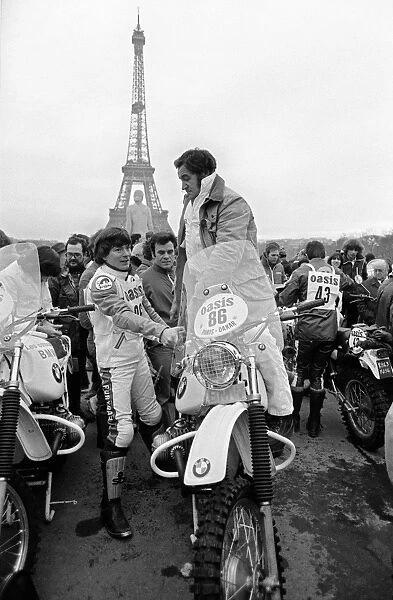 Paris-Dakar-Rally. Rally men and women competing in the 1980 edition of