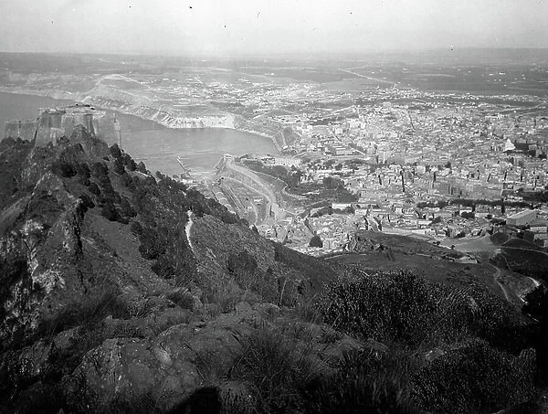 Algeria, Maghreb, OR, Oran: General view taken from Santa Cruz, 1900