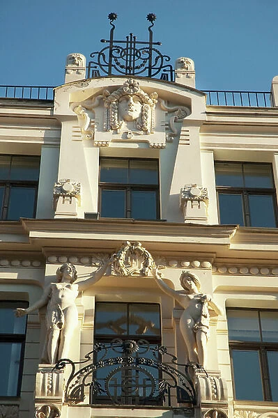 Art Nouveau Building (photo)