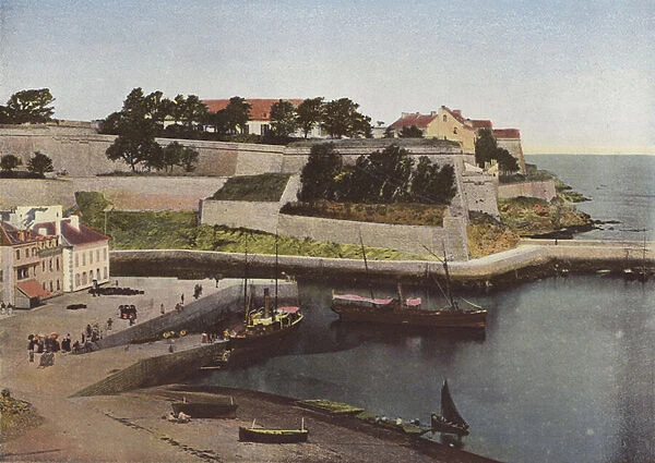 Belle-Ile, La Citadelle Du Palais (colour photo)