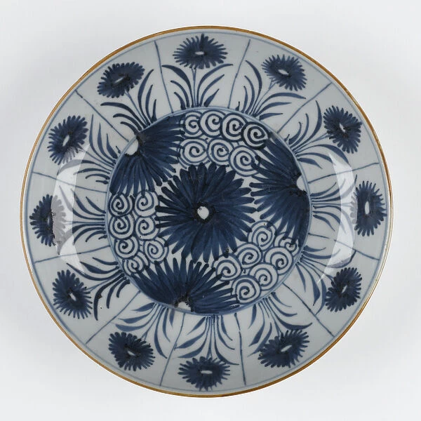 Dish, c. 1700-20 (glazed porcelain)
