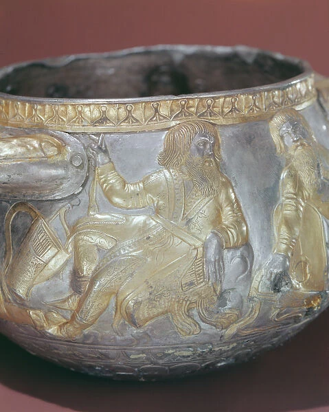 Drinking cup depicting Scythian soldiers (silver gilt) (detail of 343629)