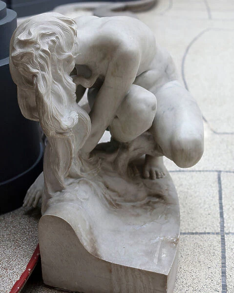 Fishing woman ('Femme penchant'). Figure for a fountain, c. 1903 (marble)