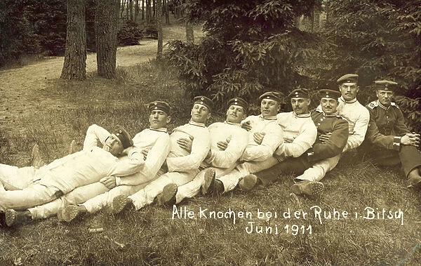 A group of German soldiers relaxing at Bitsch, 1911 (b  /  w photo)