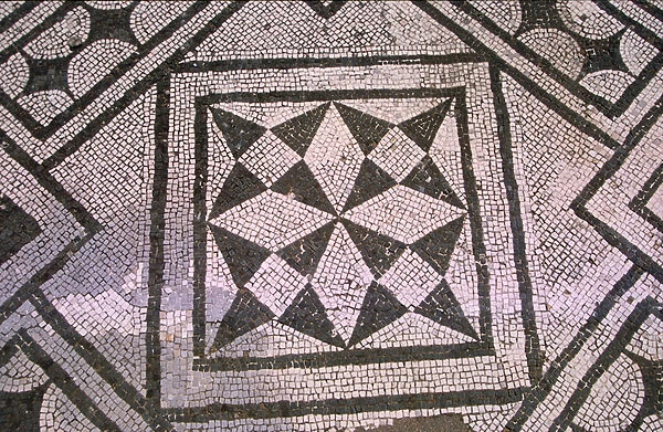 Patterned flooring (mosaic)