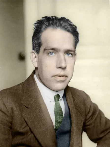 portrait-niels-bohr-1885-1962-23724980.jpg.webp