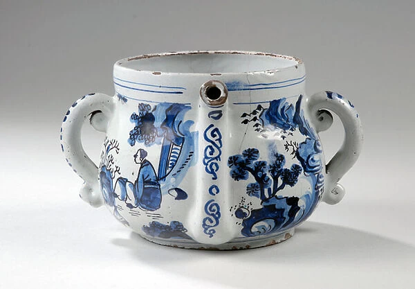 Posset pot, c. 1680 (tin-glazed earthenware)