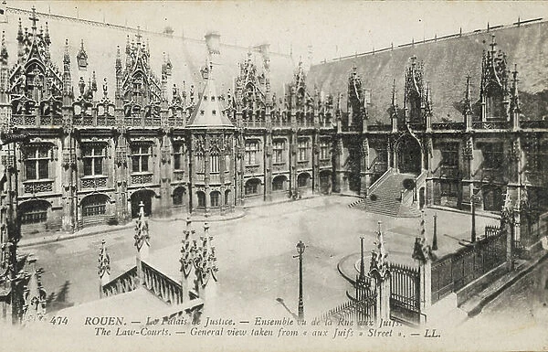 Rouen: Le Palais de Justice, Ensemble vu de la Rue aux Juifs (b / w photo)