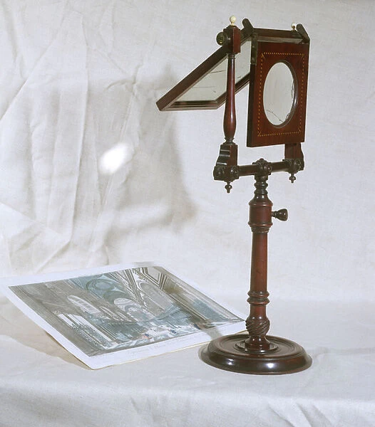 A zograscope for viewing a vue d optique (wood)