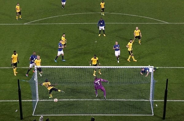 Phil Jagielka Scores Everton's Second Goal in Europa League Match Against Lille