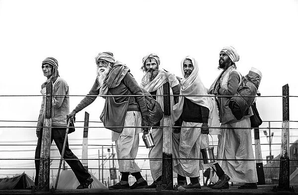 Pilgrims walking to Kumbh Mela