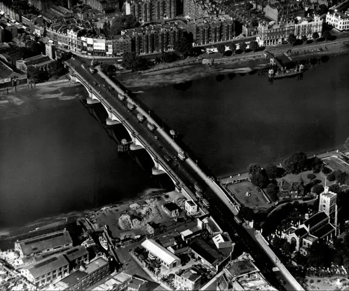 Framed Print : Putney Bridge 1950 Aerial View Print Framed Print : Putney Bridge 1950 Aerial View Print