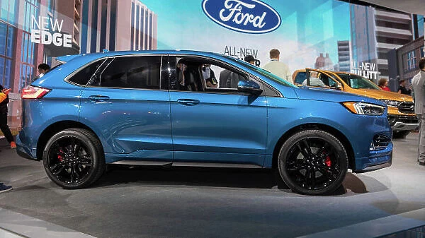 2019 Ford Edge ST debuts at the 2018 North American International Auto Show in Detroit