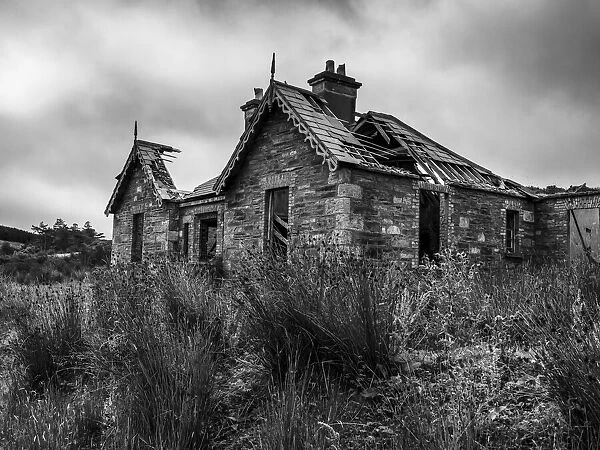 Abandoned house in ruins