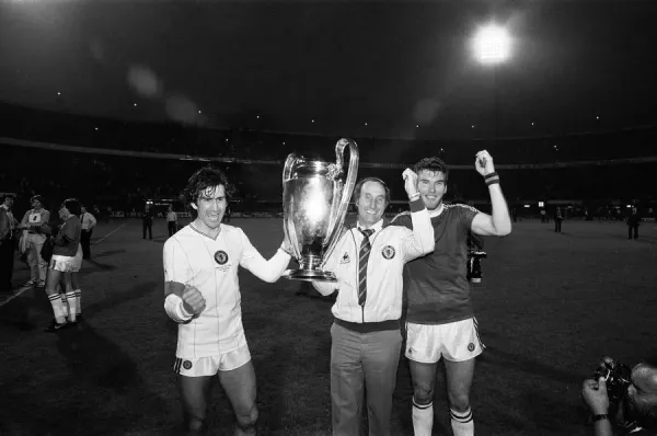 Aston Villa Captain Lifts European Cup Print 1982. Art , Posters & Puzzles From Colorsport - View #11
