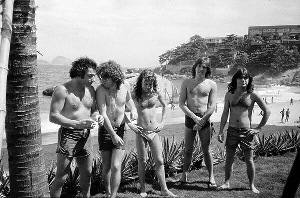 Aussie metal band AC / DC at the seaside in Rio