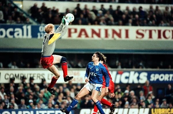 FA Cup Replay. Everton 1 v. Oldham Athletic 1. 21st February 1990