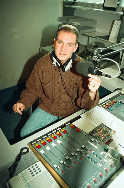 Kix 96 presenter Graham Torrington kicks off Coventrys newest Radio station today